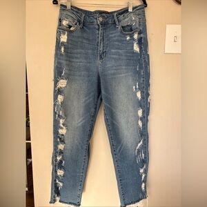 Judy Blue Light Blue Distressed Ankle Jeans